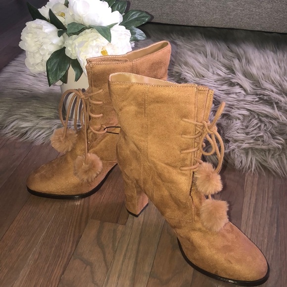 NY&C NWT Suede Block Heel Tan Pom Pom Boots - Picture 7 of 10